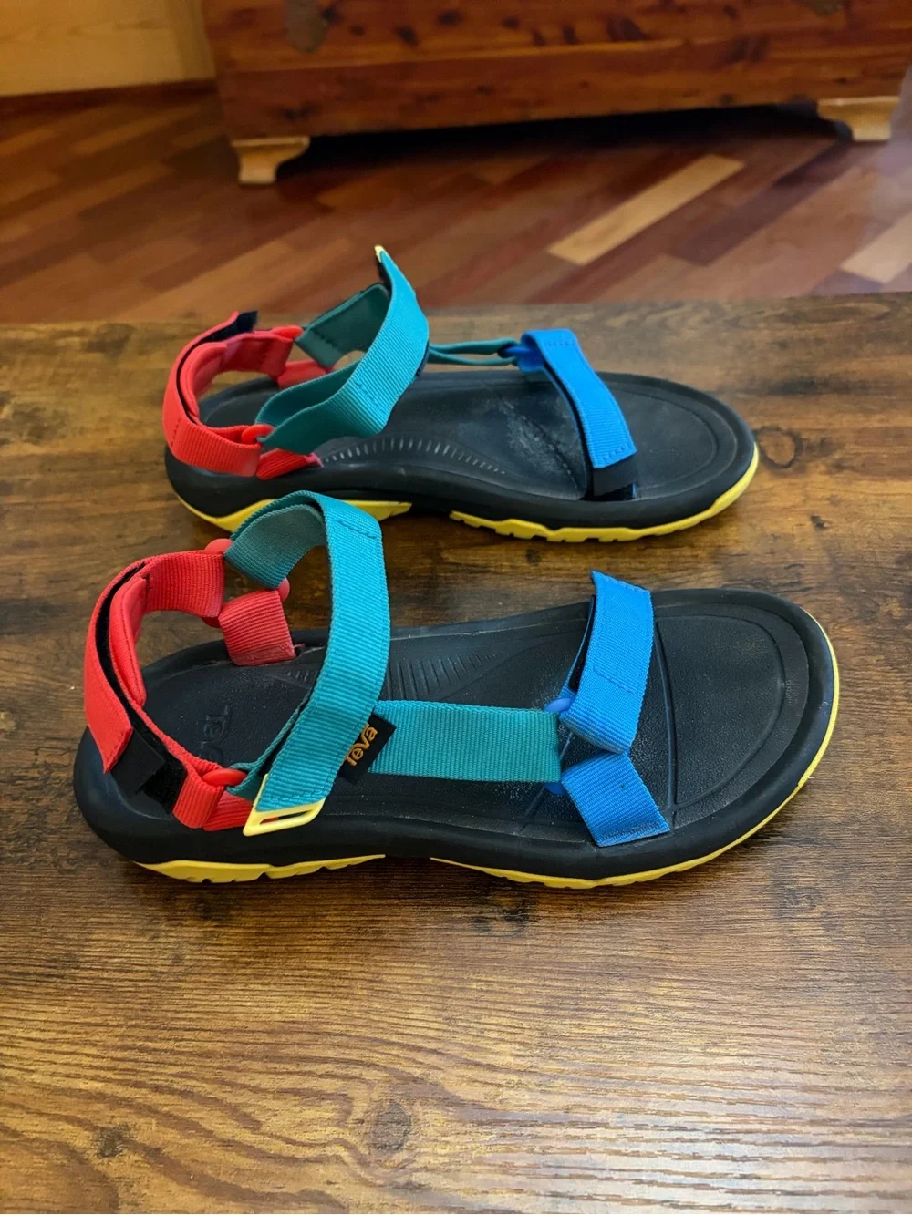 Teva Hurricane XLT2 Women's Sandals, 90S Multi, size 8